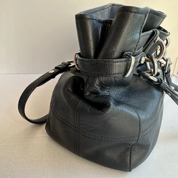 COACH Colette Black Leather Carry All Shoulder Bag J1020-16460